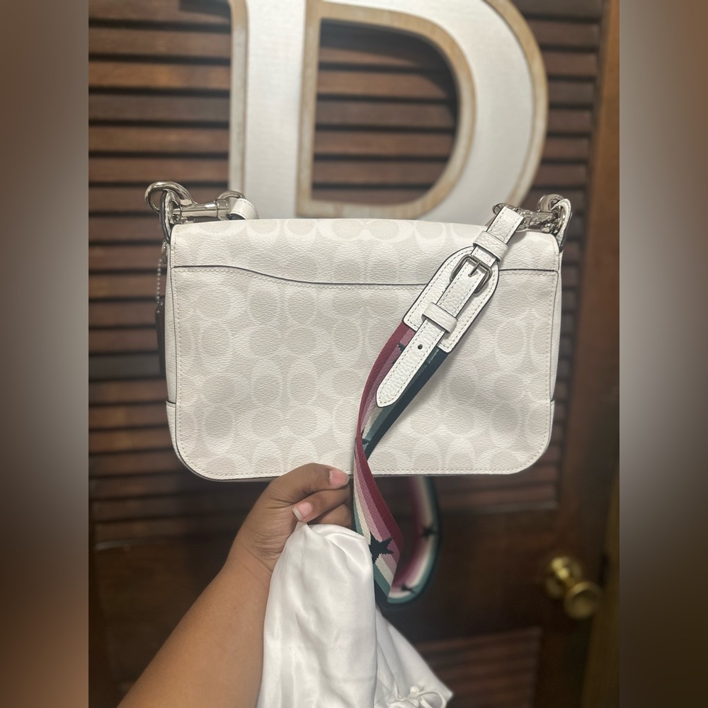 White Patch-Detail Shoulder Bag with Star Strap - Picture 6 of 11